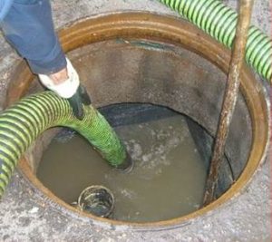 limpeza-de-fossa-em-caixa-de-gordura (1)